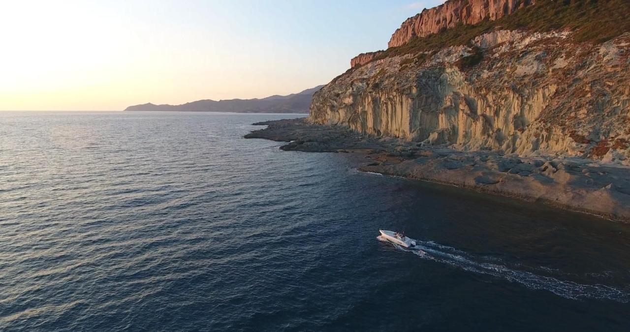 B&B Del Porto บอซามารีนา ภายนอก รูปภาพ